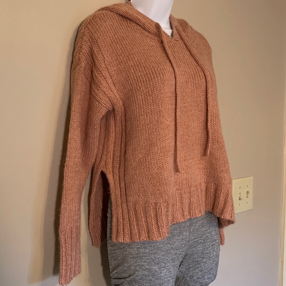 Knit sweater with hood